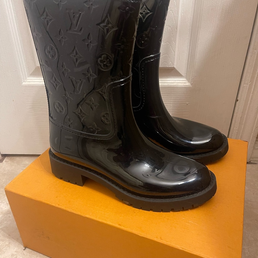 Louis Vuitton Drops Flat Half Boots - Picture 13 of 16